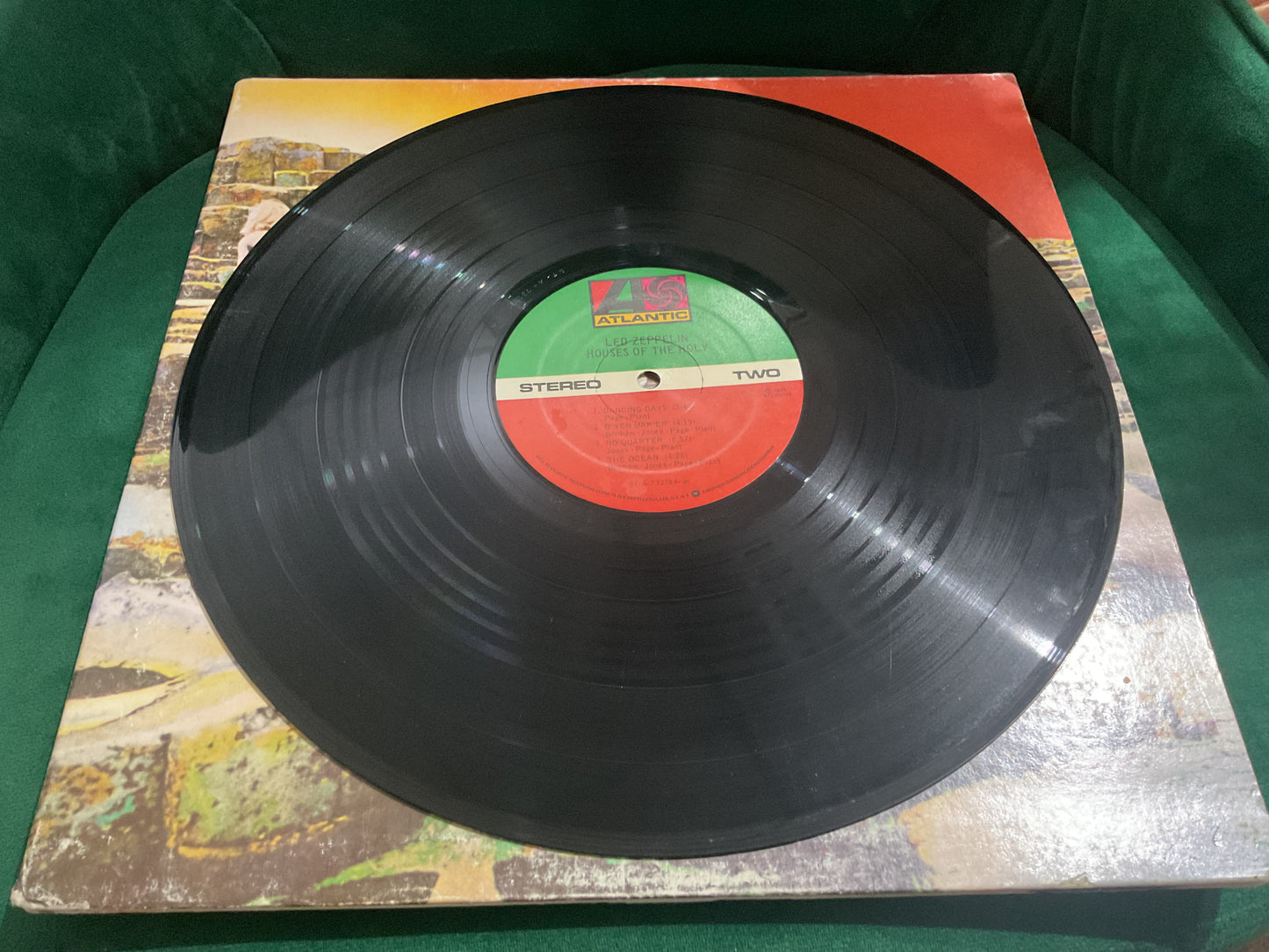 Led Zeppelin - Houses of the Holy