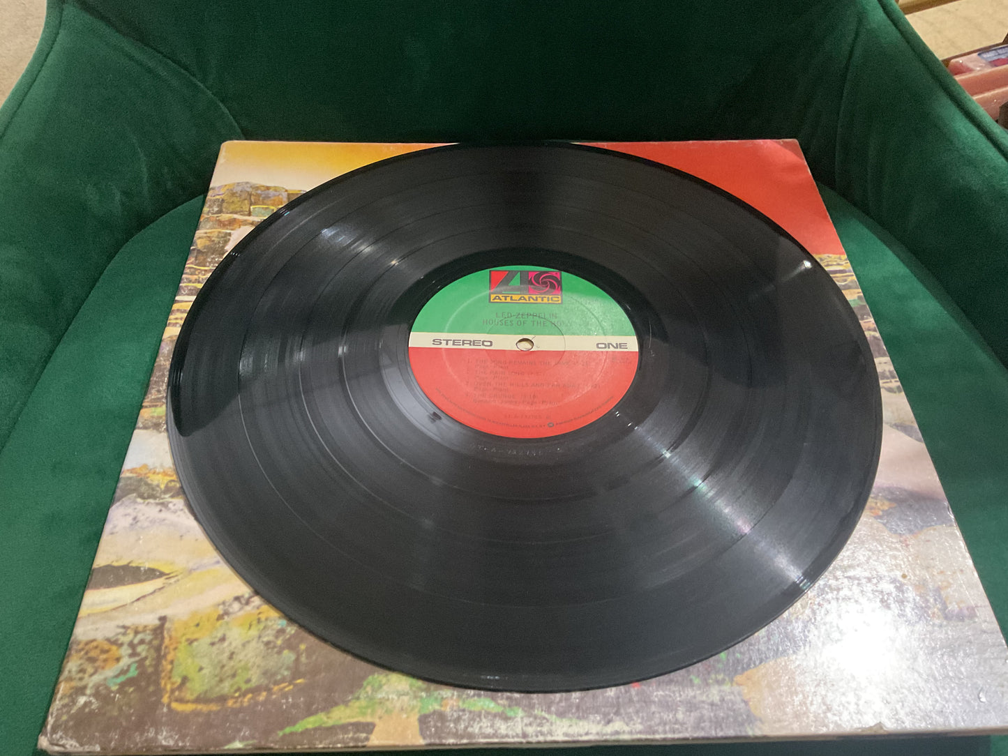 Led Zeppelin - Houses of the Holy